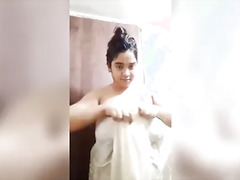 MY girlfriend take a shower